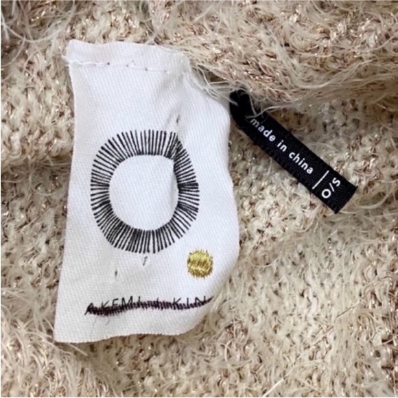 AKEMI + KIN Lara Eyelash Golden Metallic sweater Poncho One Size - Picture 6 of 9